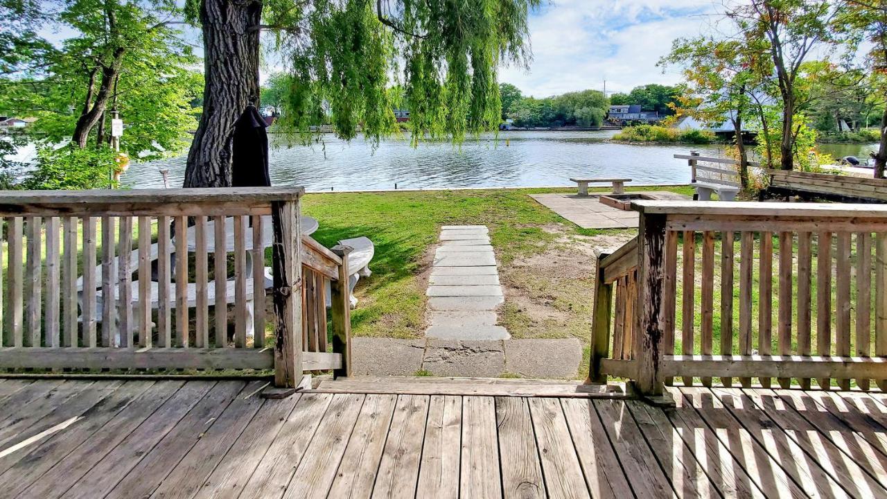 Main Beach River Retreat - Wasaga Beach 1 - Main Strip - 95 Mosley St Экстерьер фото